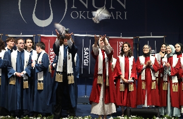 NUN Okulları İlk Mezunlarını Verdi