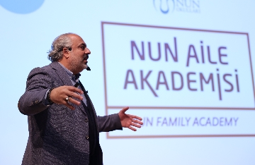 NUN Aile Akademisinin konuğu psikiyatrist ve yazar Prof. Dr. Medaim Yanık oldu